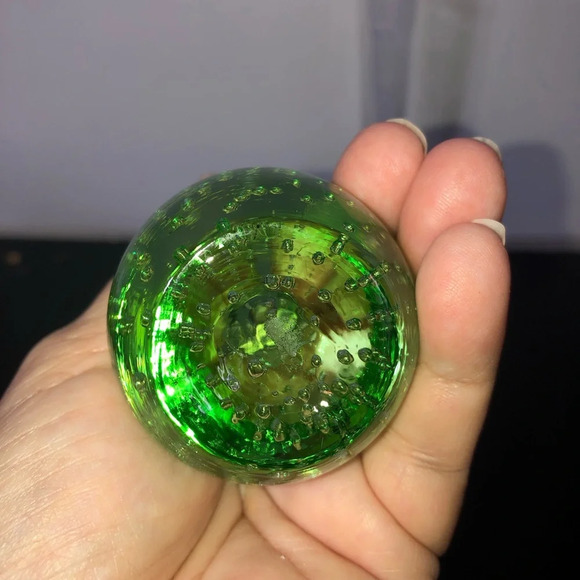 Vintage Art Glass 9” Green Bud Vase Weighted Base Controlled Bubbles 1” Opening - Picture 3 of 5